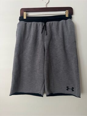 Under Armour Gray/black athletic sportswear drawstring logo sweat shorts, Boys L